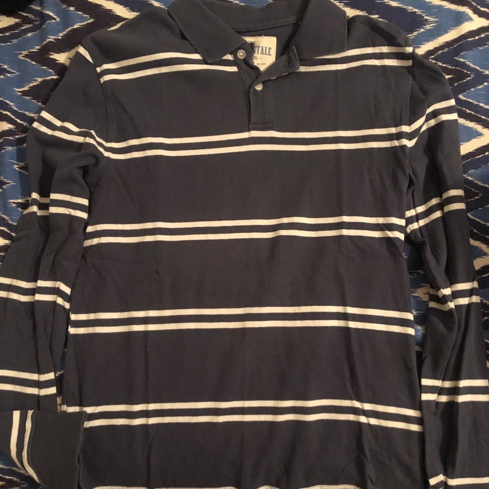 Aeropostale collard shirt